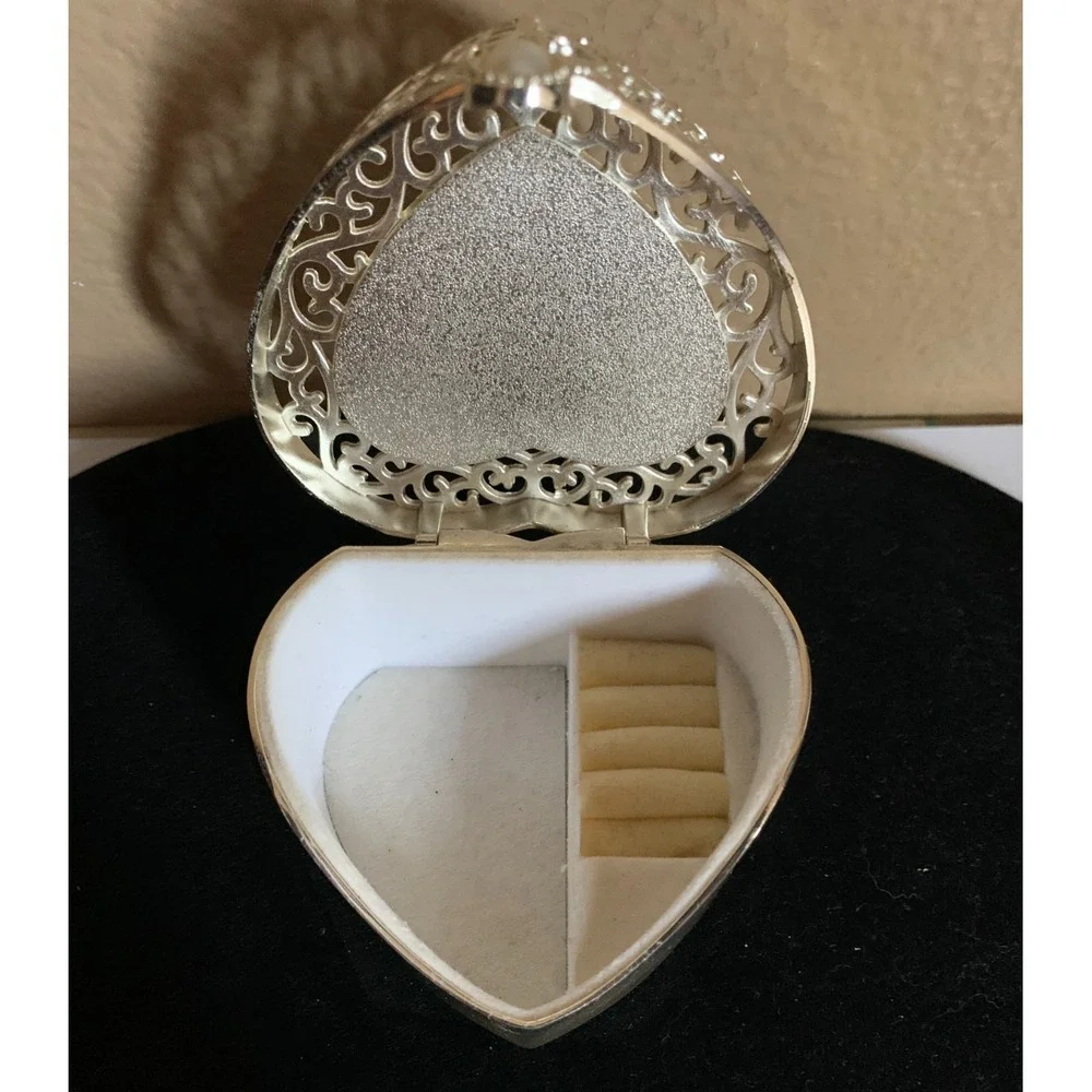 Things Remebered Trinket/Ring‎ Silver Heart